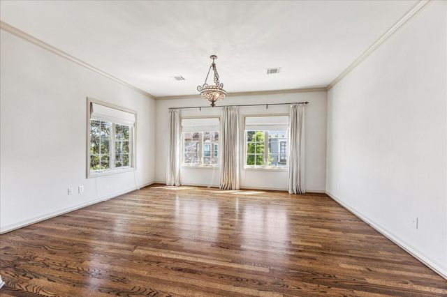 1 Exbury Way, Houston, TX 77056