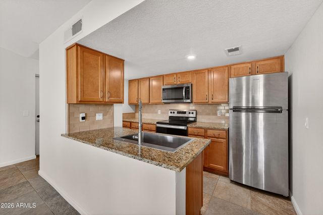 200 E SOUTHERN Avenue E 303, Tempe, AZ 85282