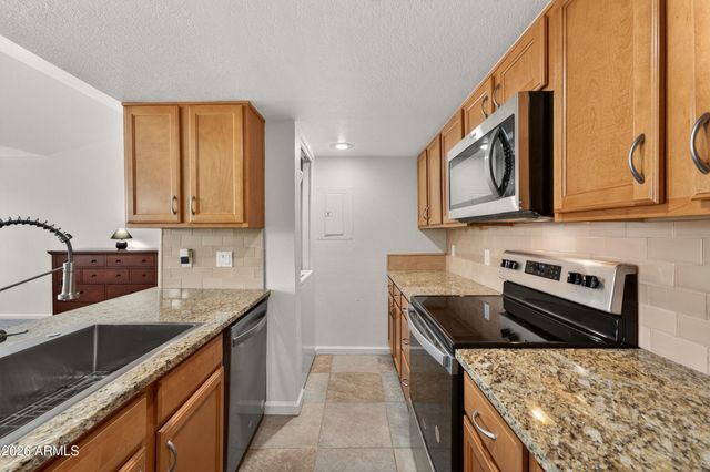 200 E SOUTHERN Avenue E 303, Tempe, AZ 85282