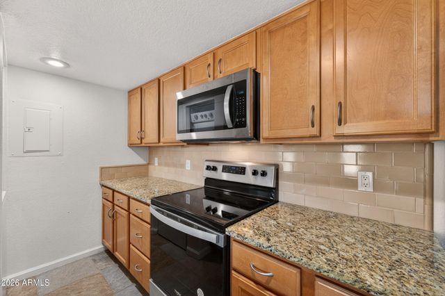200 E SOUTHERN Avenue E 303, Tempe, AZ 85282
