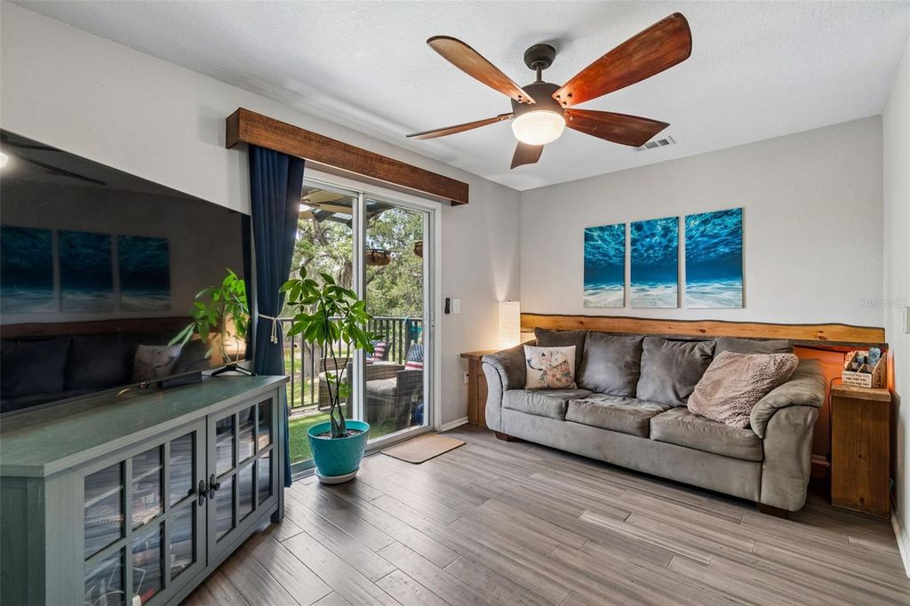 Image 6 of property listing at 4755 TUSCAN LOON DRIVE, Tampa, FL 33619
