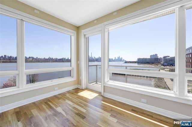 15 Somerset 420, Edgewater, NJ 07020