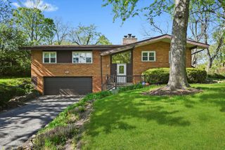 2747 Perry Road, Flossmoor, IL 60422
