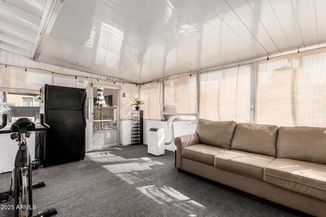 5808 E LAWNDALE Street, Mesa, AZ 85215