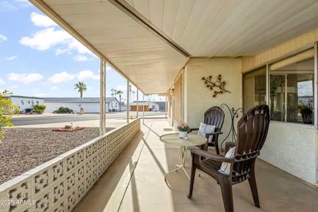 5808 E LAWNDALE Street, Mesa, AZ 85215