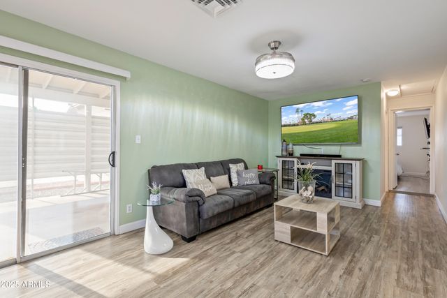 5808 E LAWNDALE Street, Mesa, AZ 85215