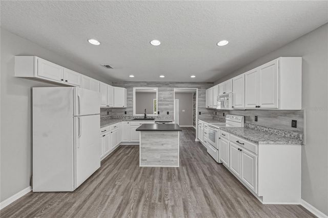 13416 KENT BRADLEY STREET, Dade City, FL 33525