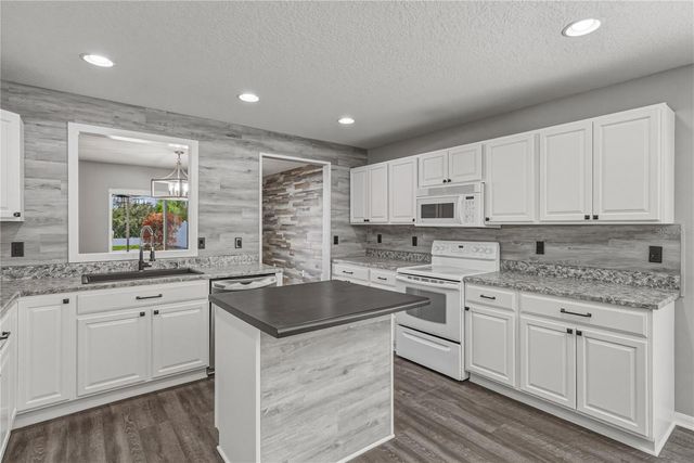 13416 KENT BRADLEY STREET, Dade City, FL 33525