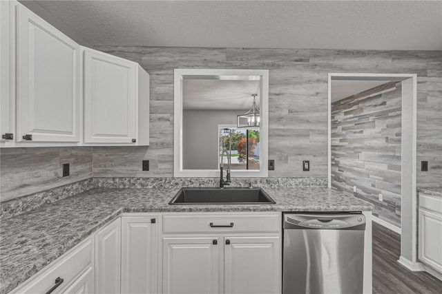 13416 KENT BRADLEY STREET, Dade City, FL 33525