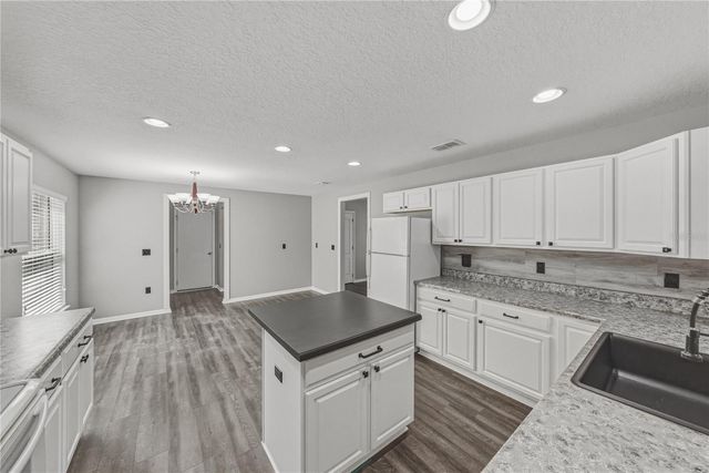 13416 KENT BRADLEY STREET, Dade City, FL 33525