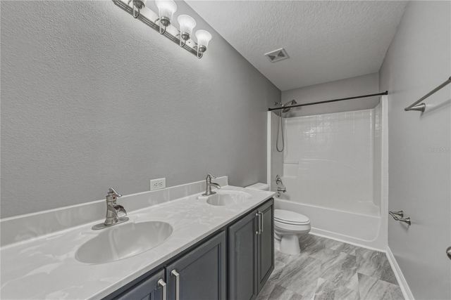 13416 KENT BRADLEY STREET, Dade City, FL 33525