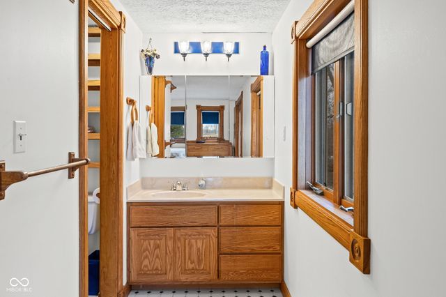 10162 N New Richmond Road, New Richmond, IN 47967