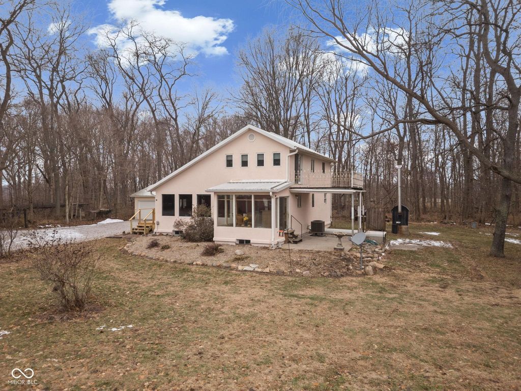 10162 N New Richmond Road, New Richmond, IN 47967