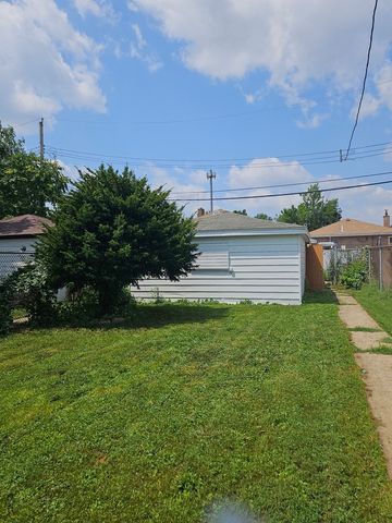 10638 S Eberhart Avenue, Chicago, IL 60628