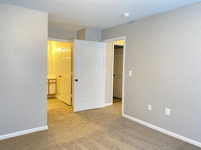 2119 Ringgold Ct Apt 208, Clarksville, TN 37042