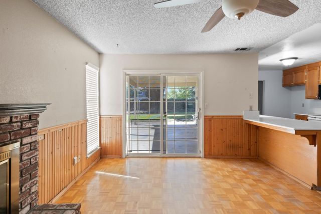 986 Pebble Way, Manteca, CA 95336