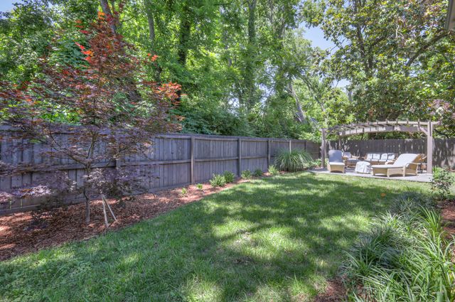 3733 Granny White Pike, Nashville, TN 37204