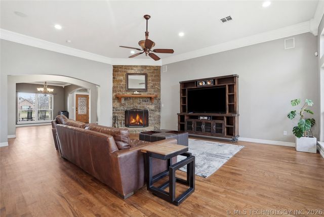 18005 S 71st East Avenue, Bixby, OK 74008