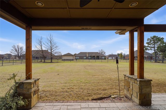 18005 W 71st East Avenue, Bixby, OK 74008