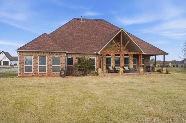 18005 W 71st East Avenue, Bixby, OK 74008