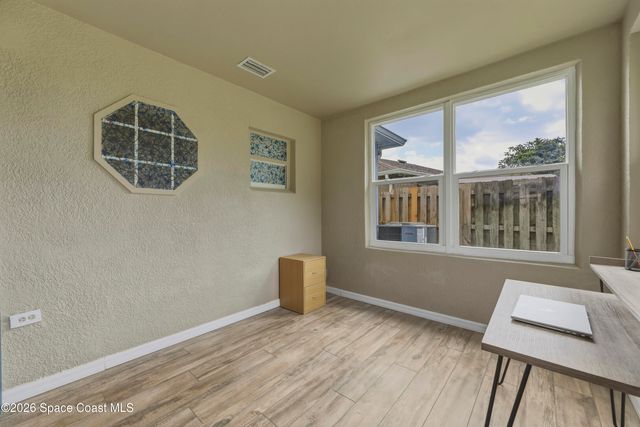 2124 Spring Creek Circle NE, Palm Bay, FL 32905