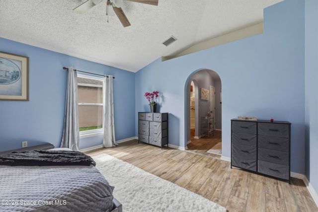 2124 Spring Creek Circle NE, Palm Bay, FL 32905