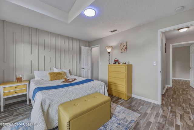 2124 Spring Creek Circle NE, Palm Bay, FL 32905