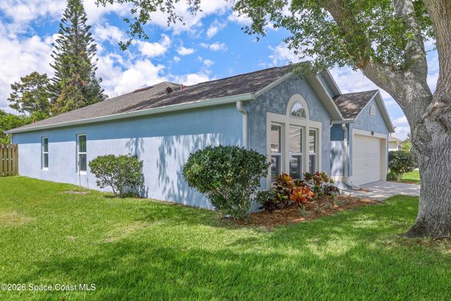 2124 Spring Creek Circle NE, Palm Bay, FL 32905
