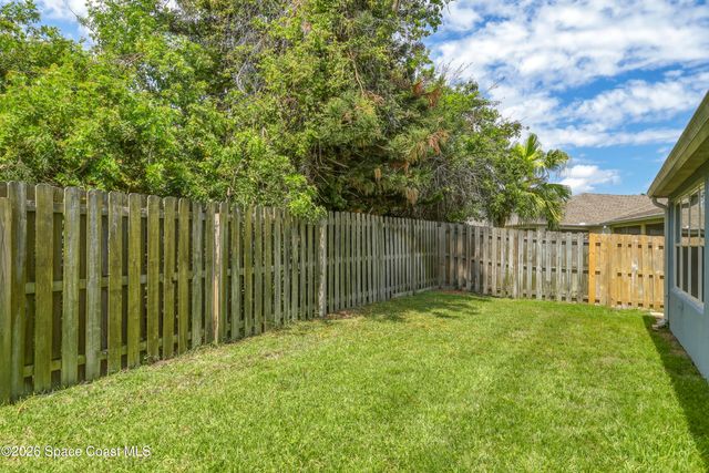 2124 Spring Creek Circle NE, Palm Bay, FL 32905