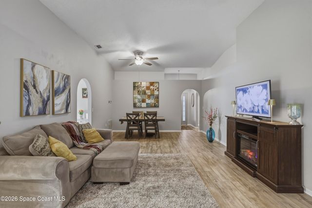 2124 Spring Creek Circle NE, Palm Bay, FL 32905