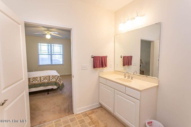 395 S Crow Creek Drive NW Unit 1401, Calabash, NC 28467