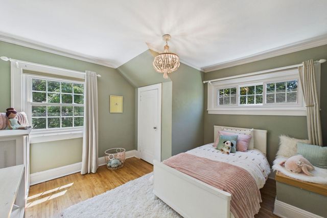 2019 Palace Avenue, Saint Paul, MN 55105