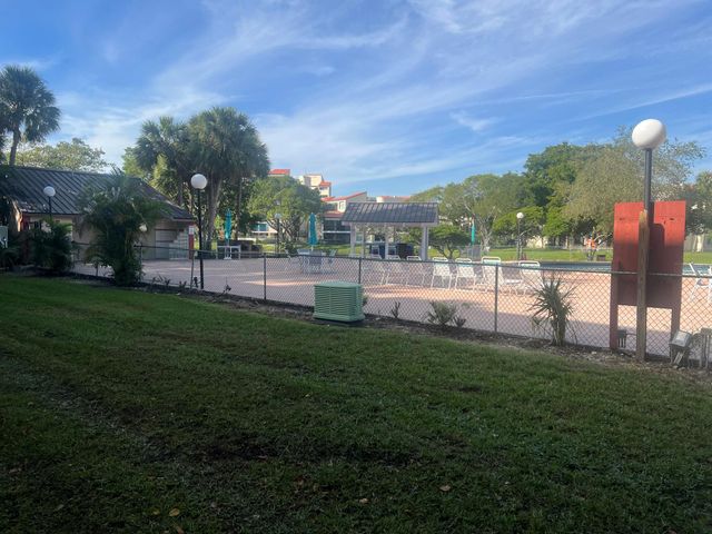 2208 S Cypress Bend Drive 106, Pompano Beach, FL 33069