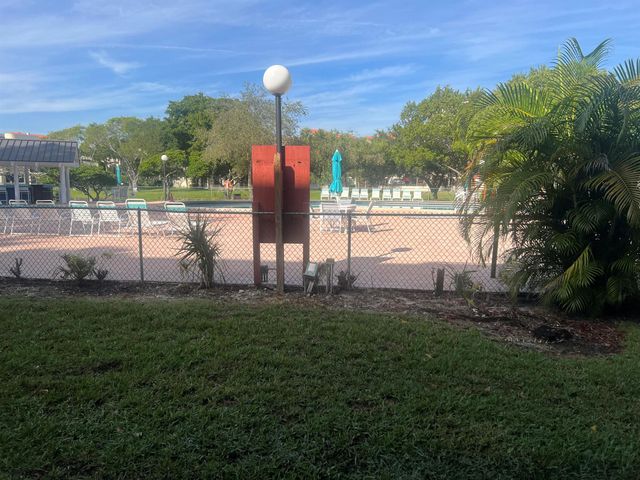 2208 S Cypress Bend Drive 106, Pompano Beach, FL 33069