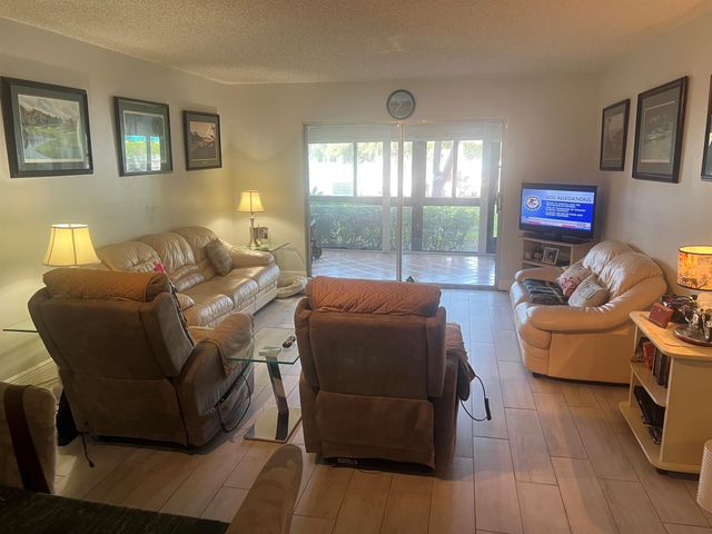 2208 S Cypress Bend Drive 106, Pompano Beach, FL 33069