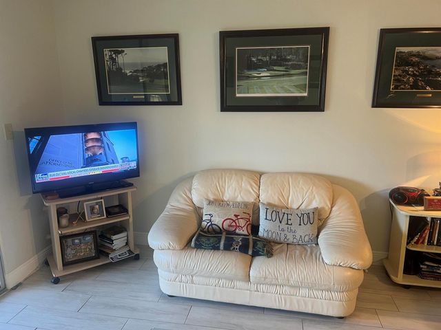 2208 S Cypress Bend Drive 106, Pompano Beach, FL 33069