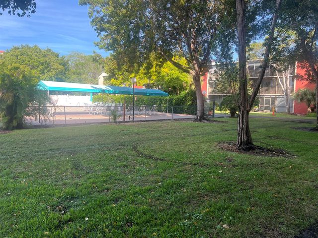 2208 S Cypress Bend Drive 106, Pompano Beach, FL 33069