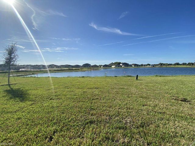 17669 Paradiso WAY, North Fort Myers, FL 33917
