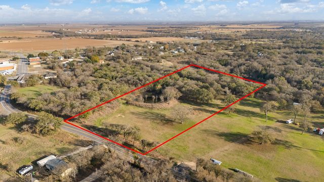 223 W Gaithings, Covington, TX 76636