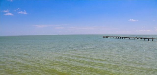 4454 Ocean Dr 4, Corpus Christi, TX 78412