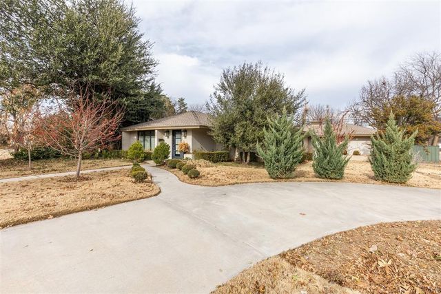 1801 Westminster Place, Nichols Hills, OK 73120