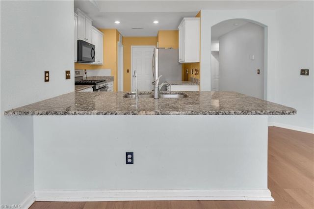 227 Kendall Drive, Winston-salem, NC 27107