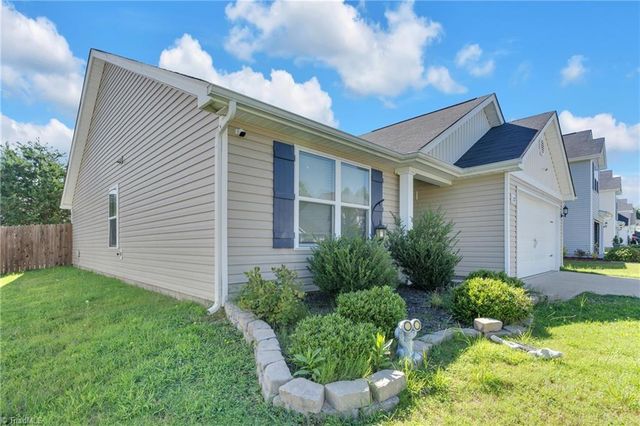 227 Kendall Drive, Winston-salem, NC 27107