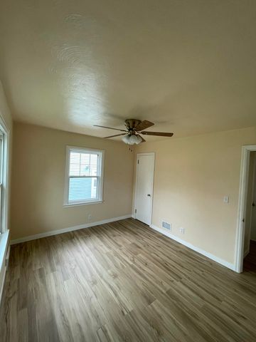 136 Wiltshire Avenue, Battle Creek, MI 49015