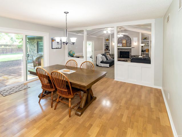 8033 Marywood Drive, Newburgh, IN 47630