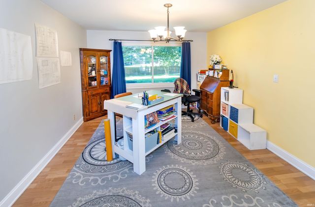 8033 Marywood Drive, Newburgh, IN 47630