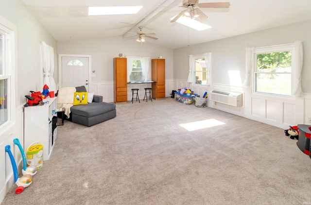 8033 Marywood Drive, Newburgh, IN 47630