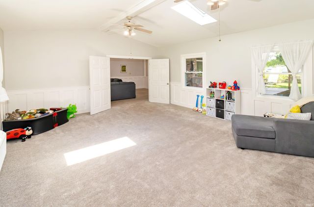 8033 Marywood Drive, Newburgh, IN 47630