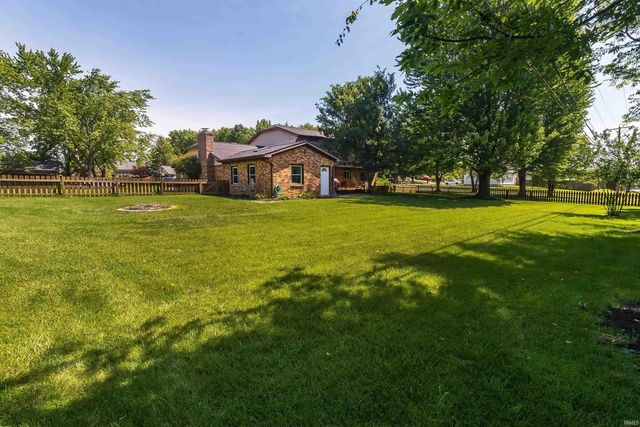 8033 Marywood Drive, Newburgh, IN 47630