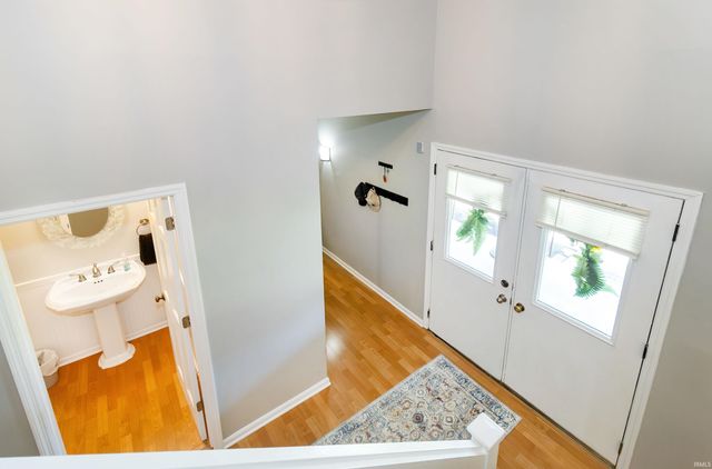 8033 Marywood Drive, Newburgh, IN 47630